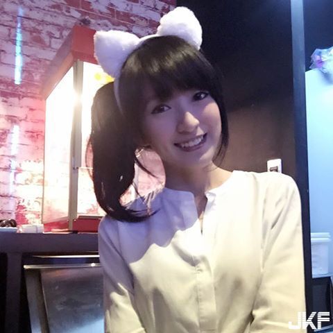 甜美酒窝实况主小熊原来是表特女神
