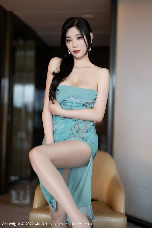杨晨晨Yome 完整版无水印写真