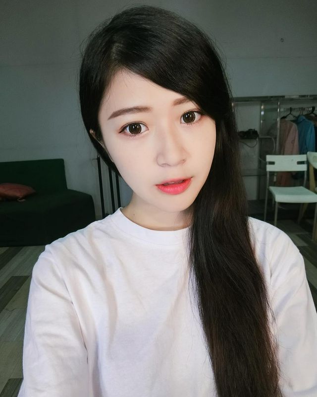 重机正妹 林珈伊身材实在太火辣