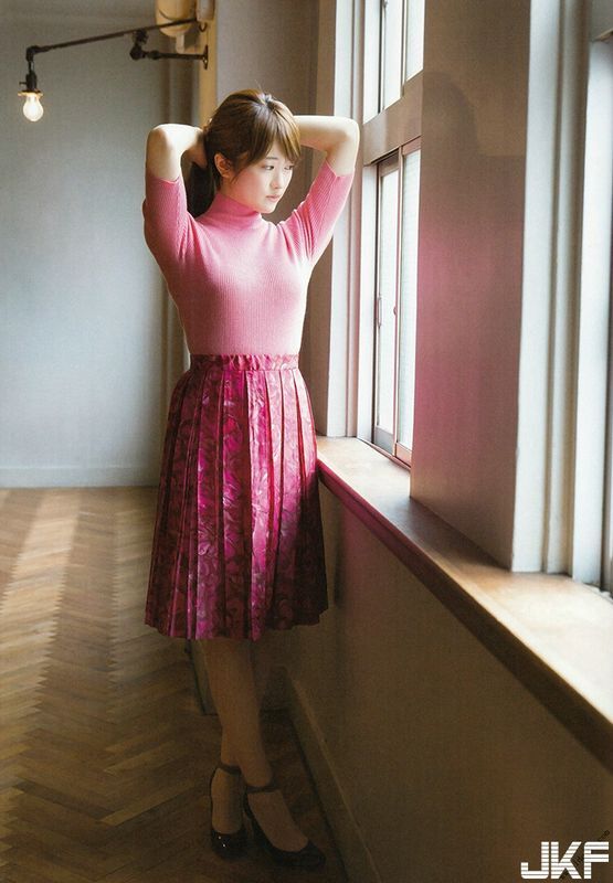 えっちなお姉さんのちょっとえっちなグラビア画像