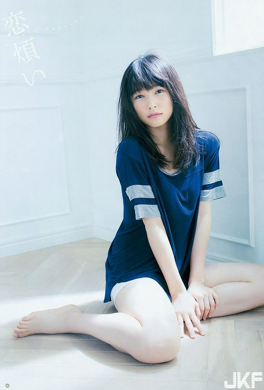 えっちなお姉さんのちょっとえっちなグラビア画像