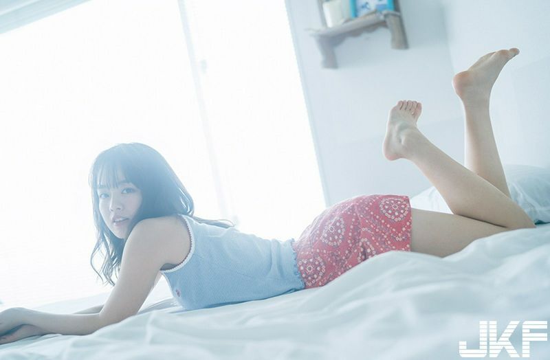 えっちなお姉さんのちょっとえっちなグラビア画像