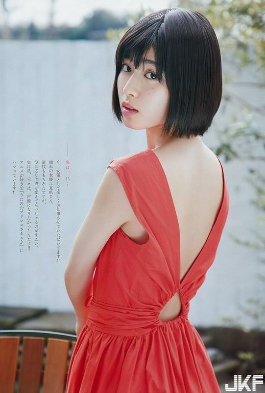 えっちなお姉さんのちょっとえっちなグラビア画像