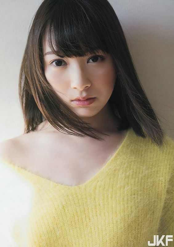えっちなお姉さんのちょっとえっちなグラビア画像