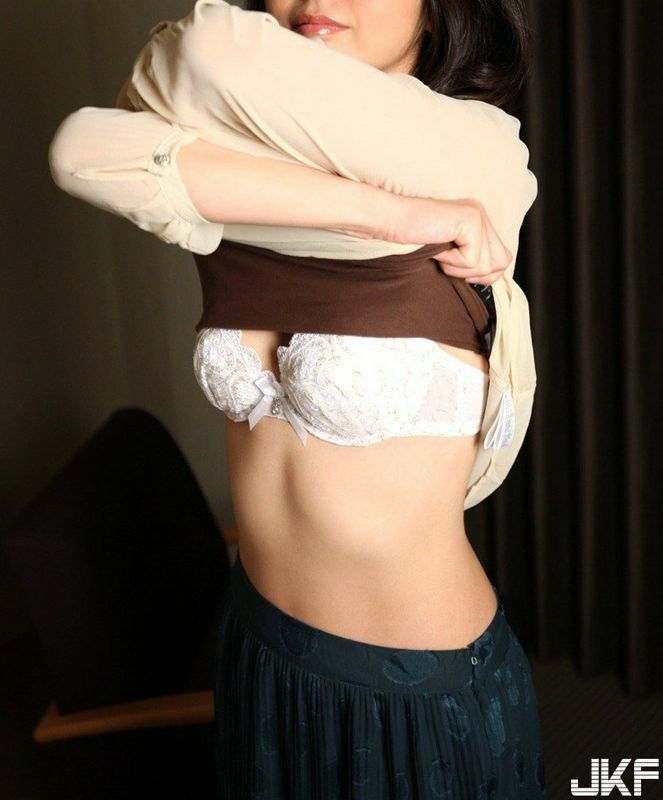 芹沢纪香せりざわのりかエロ画像美女不伦性交SEX・ヌード