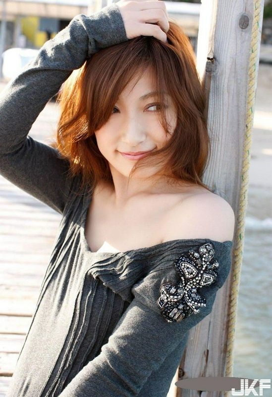 熊田曜子街头诱人