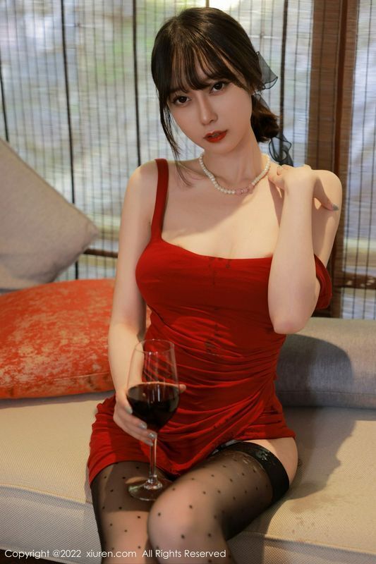 玥儿玥er 完整版无水印写真