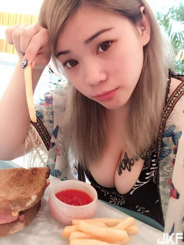 F级巨乳 大崎雷娜