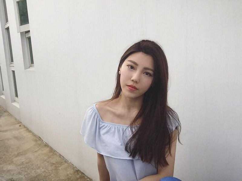 华航空姐LiviaRong气质美人超吸睛