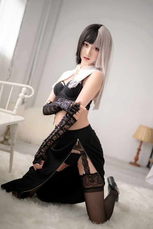 木绵绵黑白修女