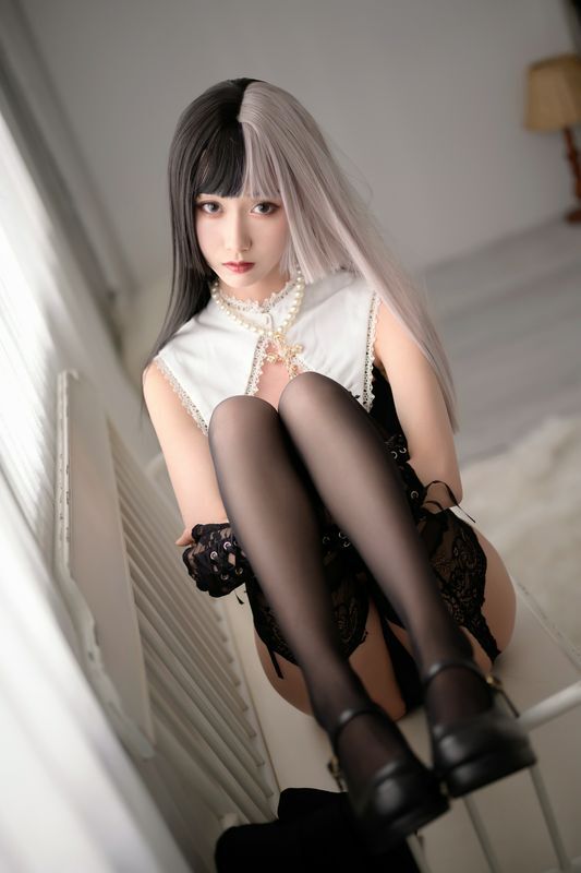 木绵绵黑白修女