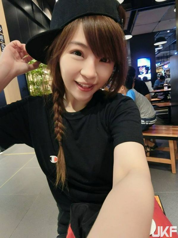 凶狠的妹子凶到你不要不要的