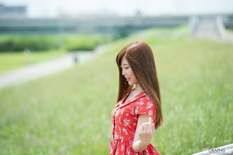 亚洲榊梨々亜