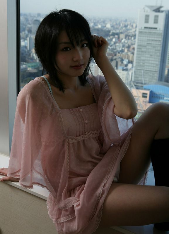 伊藤桃BWH写真图套图写真图集高清写真图
