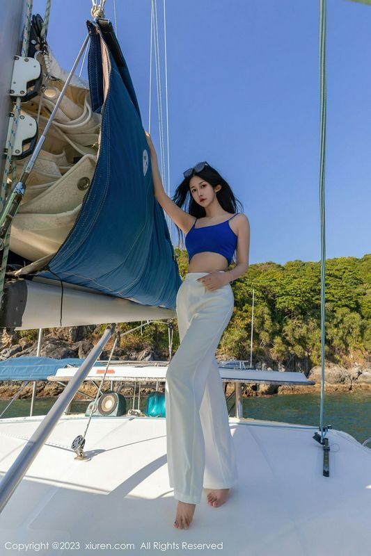 laura阿姣 完整版无水印写真