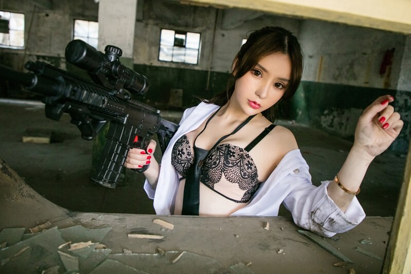 梦幻般的巨乳女神[36P]