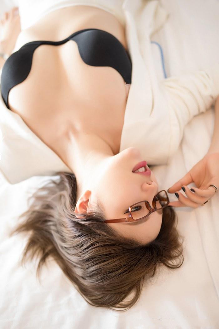 美女如画，视觉盛宴