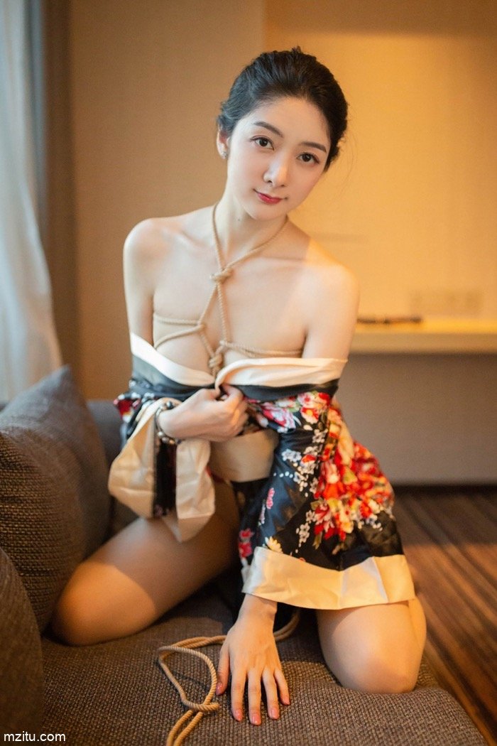大长腿美女：魅力与风采