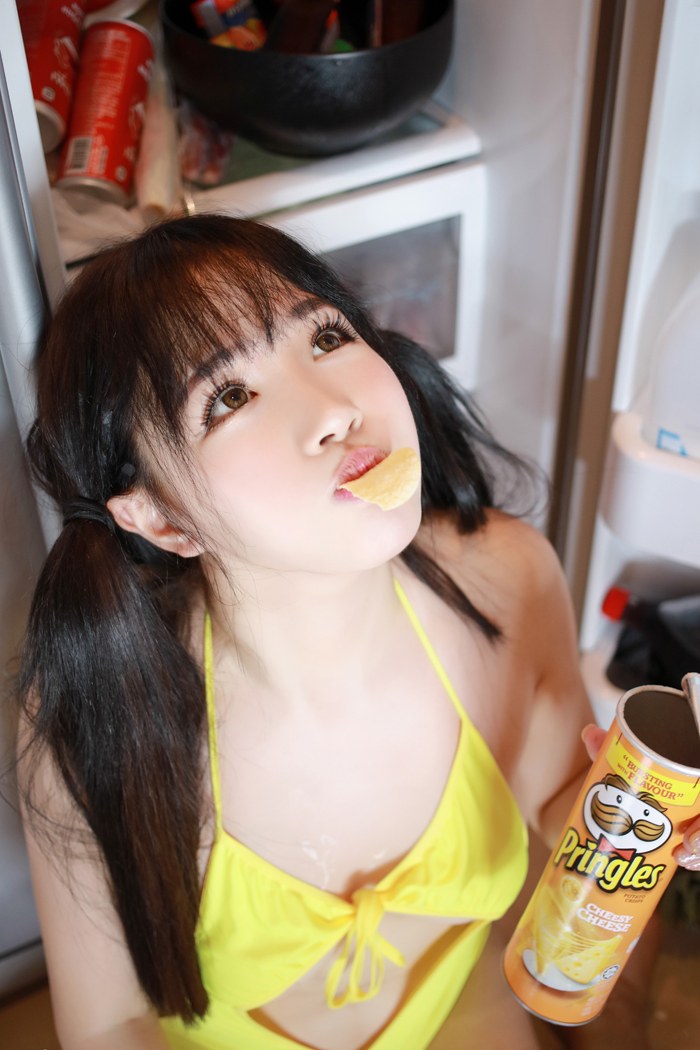童颜巨乳萌妹徐cake粉妆玉砌可爱迷人