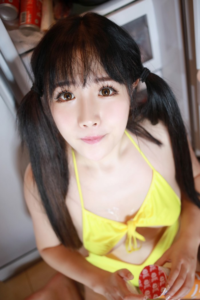 童颜巨乳萌妹徐cake粉妆玉砌可爱迷人