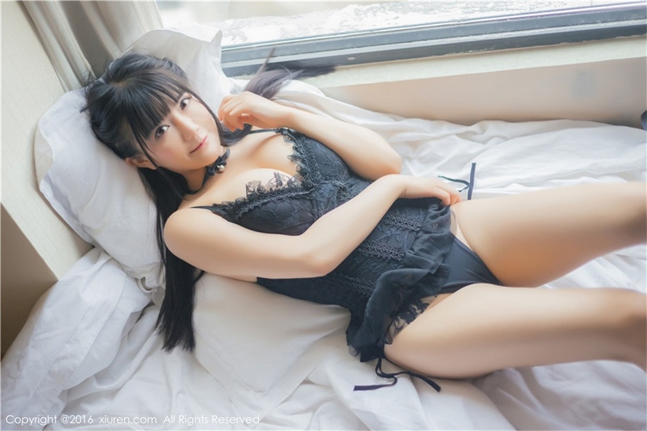 童颜巨乳美女模特阿乖Kiddod动人私房照