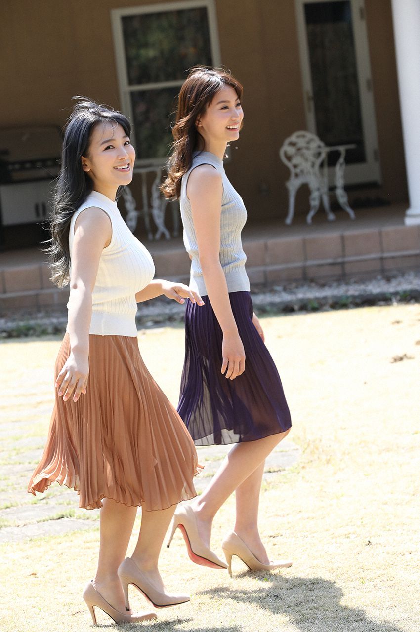 热辣身材E罩杯姐妹