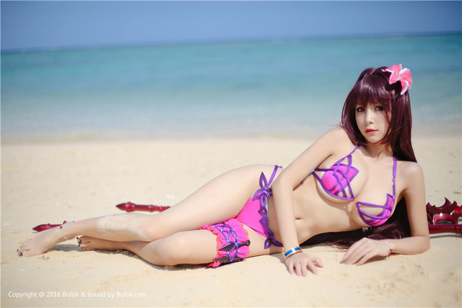 沙滩爆乳萝莉夏美酱cosplay比基尼高清写真图片