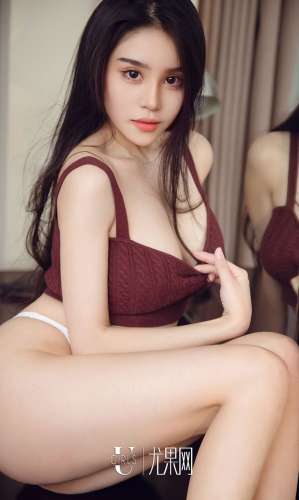 极品大奶女神裴依雅私房照秀完美身材