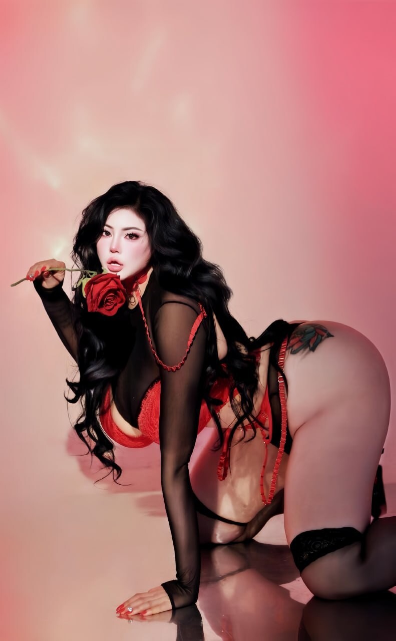红玫瑰绑带胸衣装