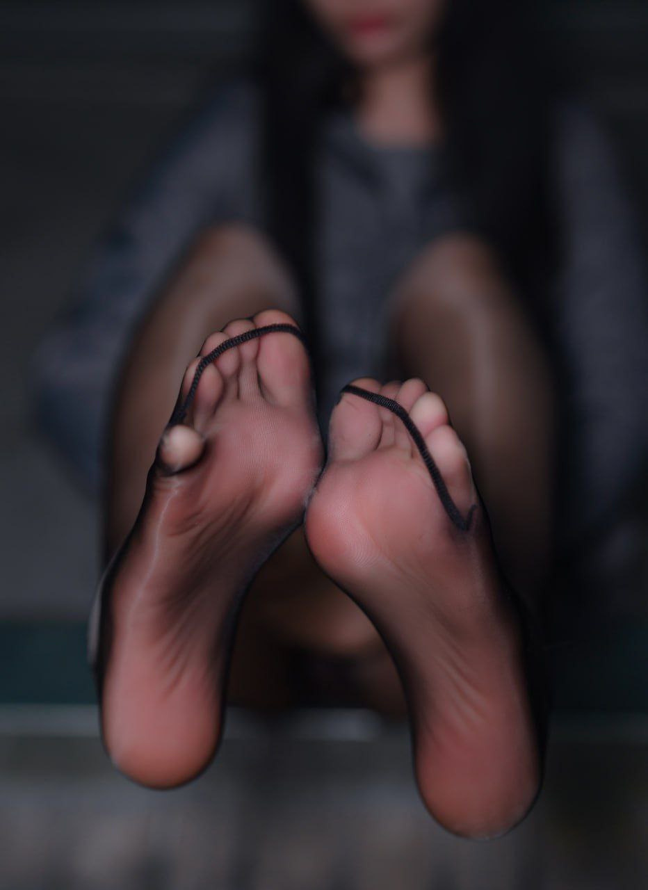 情迷黑丝袜躁动男人心