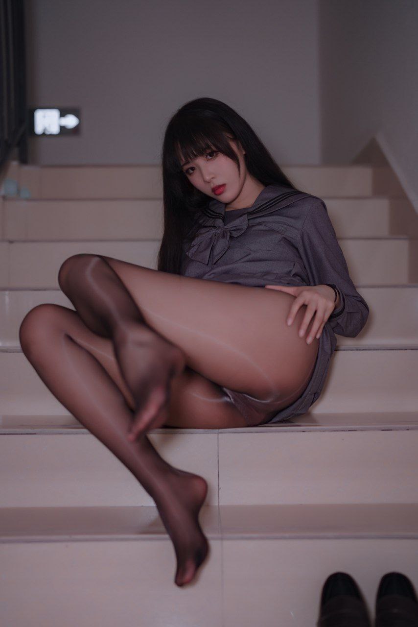 情迷黑丝袜躁动男人心