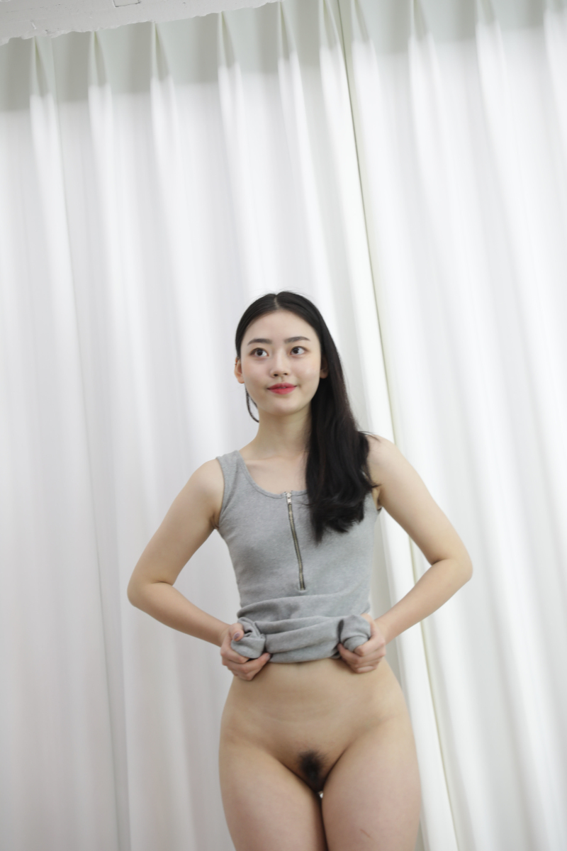这包臀裙看上去还挺有感觉的呢