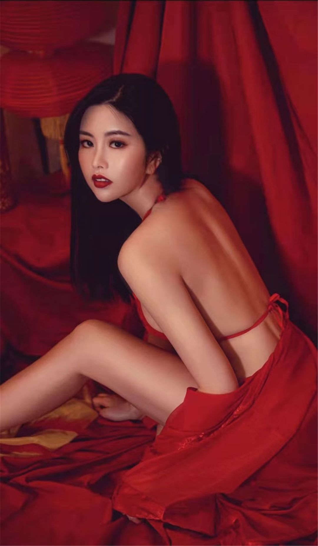 娜露呀诱惑迷人