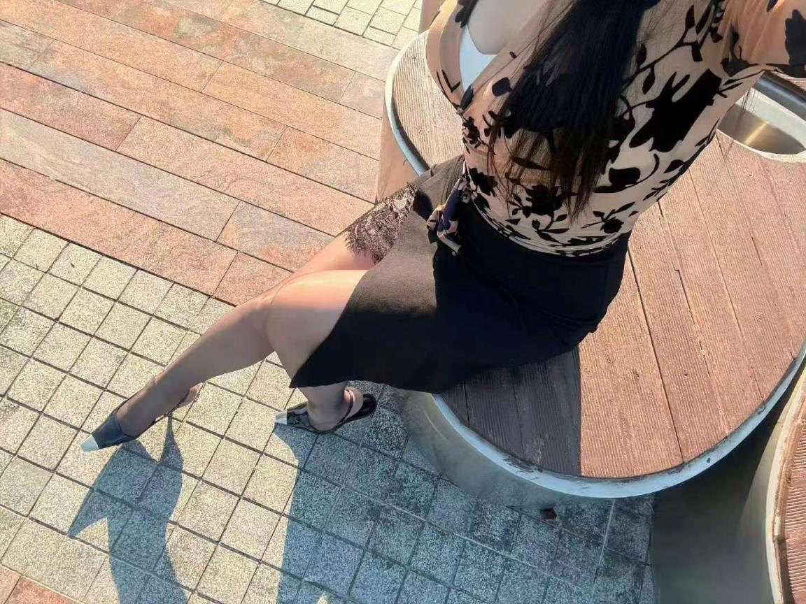 奶很大的美女