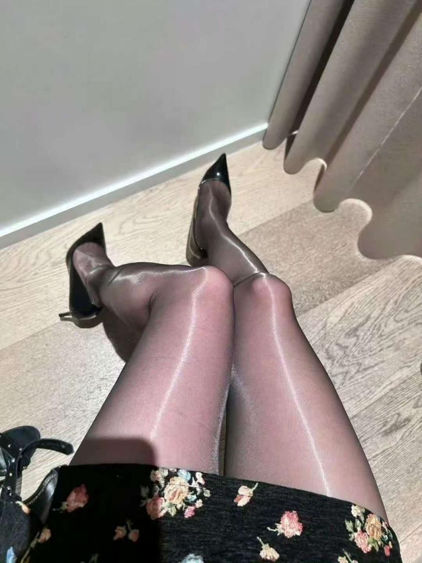 奶很大的美女