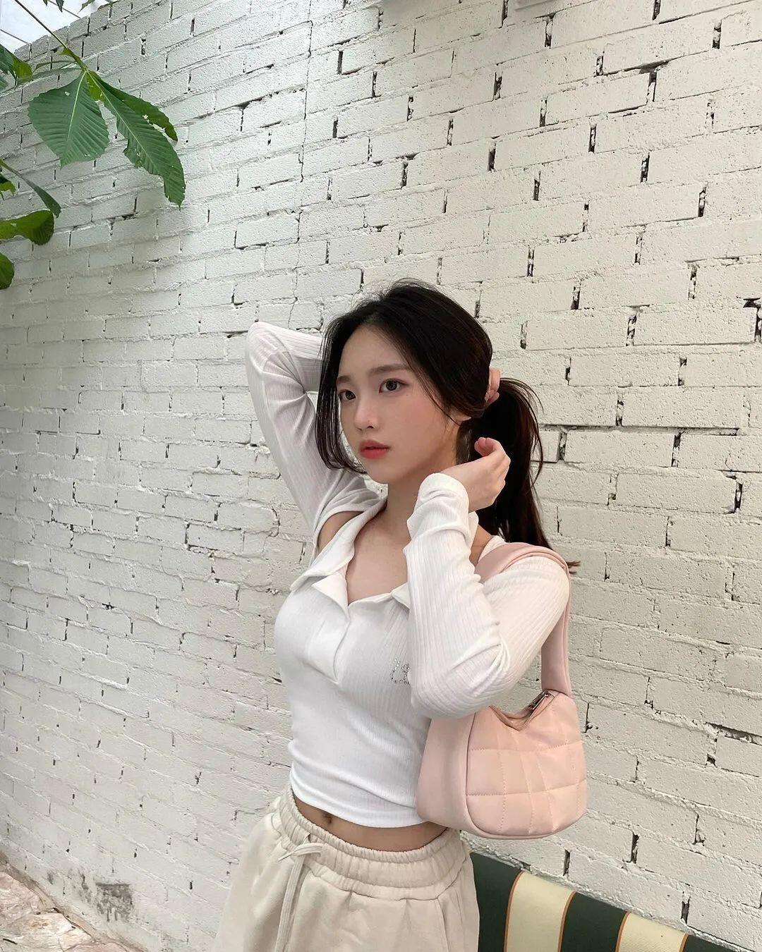 谁家的小媳妇这么漂亮