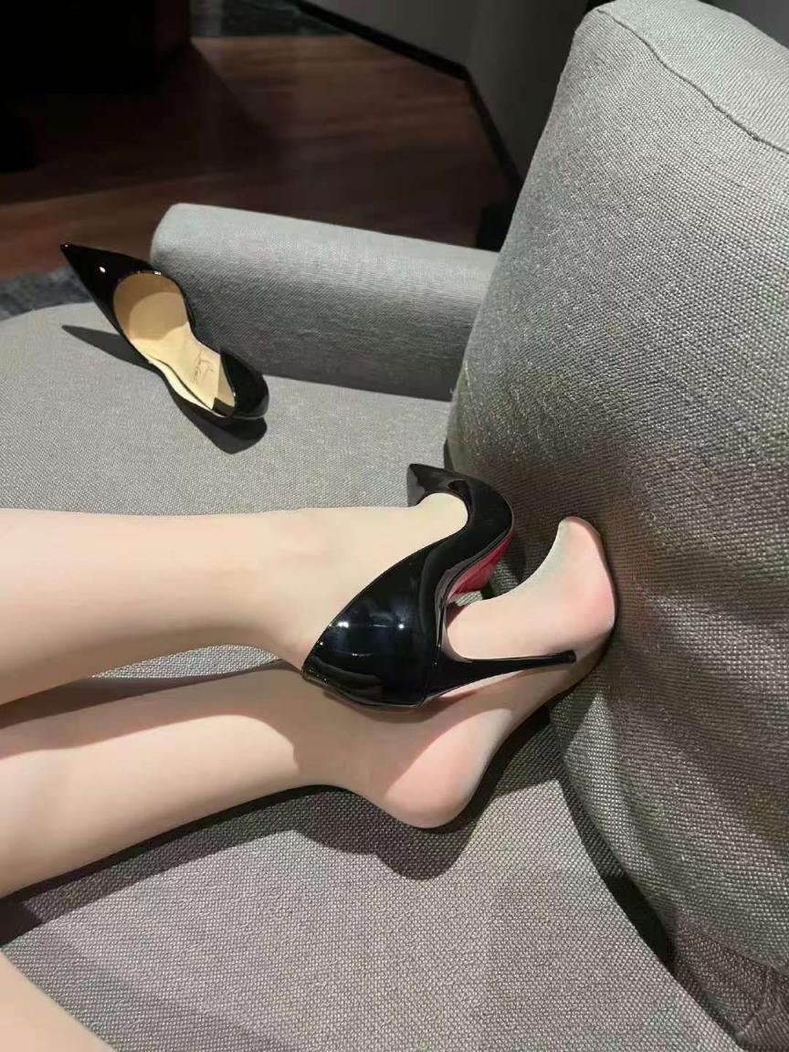 丝袜美腿的诱惑