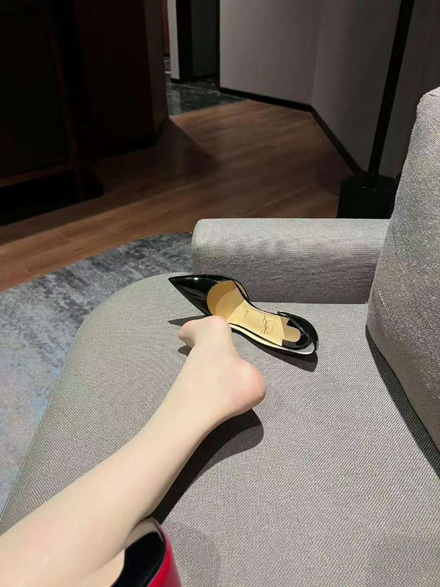 丝袜美腿的诱惑