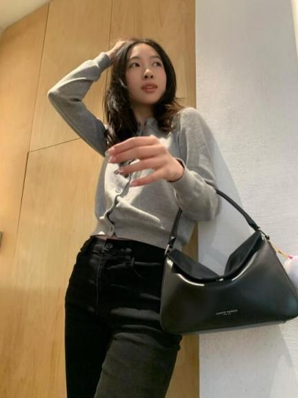 甜美可爱女孩[28P]