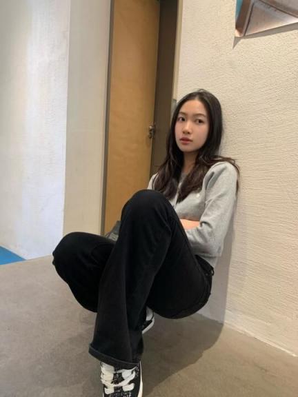 甜美可爱女孩[28P]