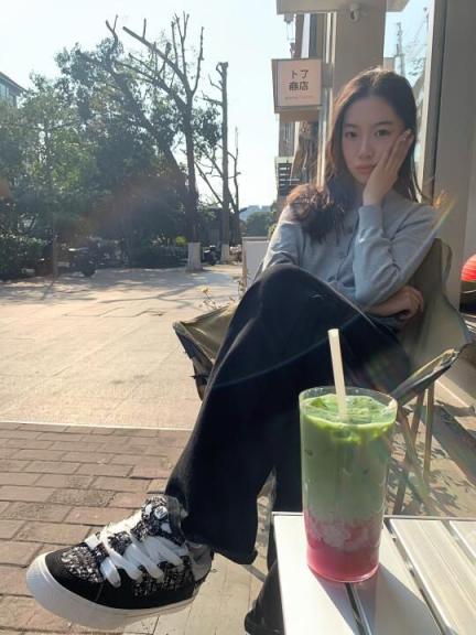 甜美可爱女孩[28P]