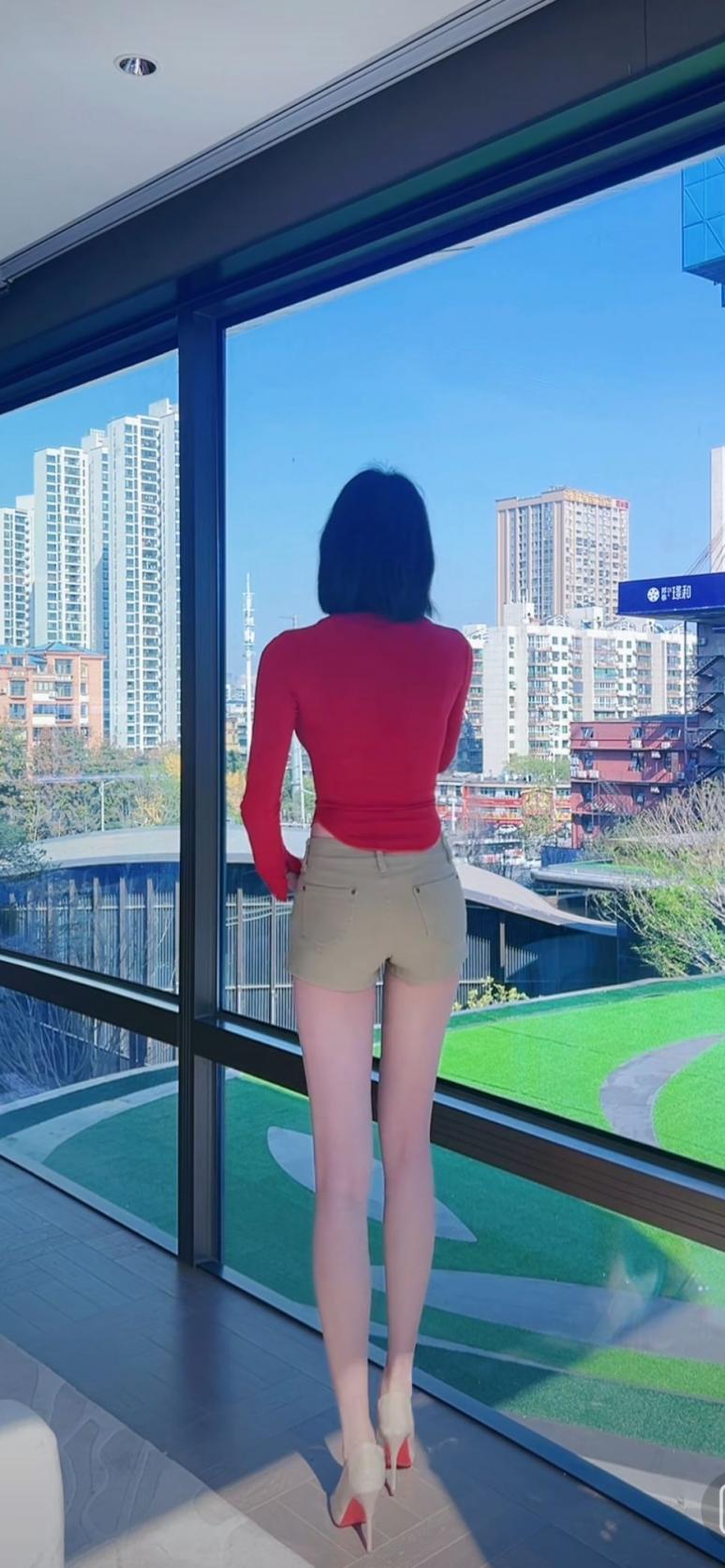无敌身材完美小翘臀
