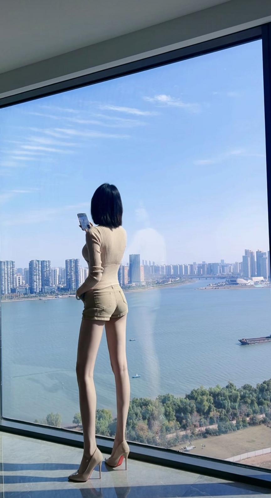 无敌身材完美小翘臀