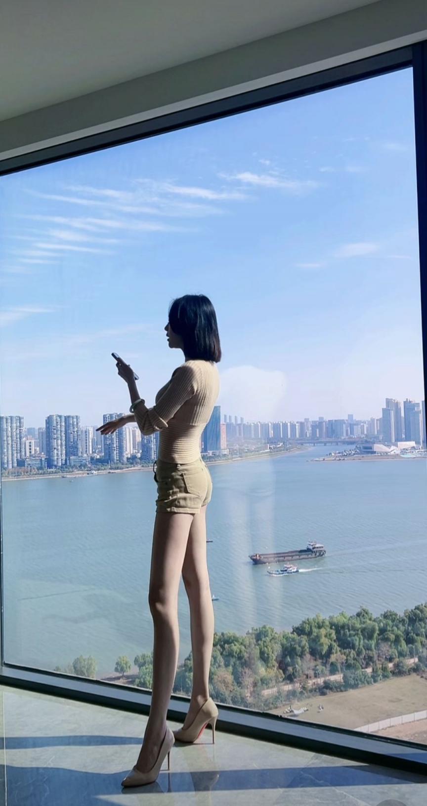 无敌身材完美小翘臀