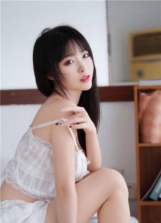 夏日清凉，姿势爽滑