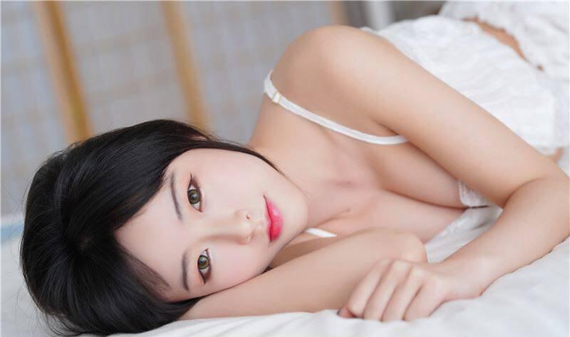 夏日清凉，姿势爽滑