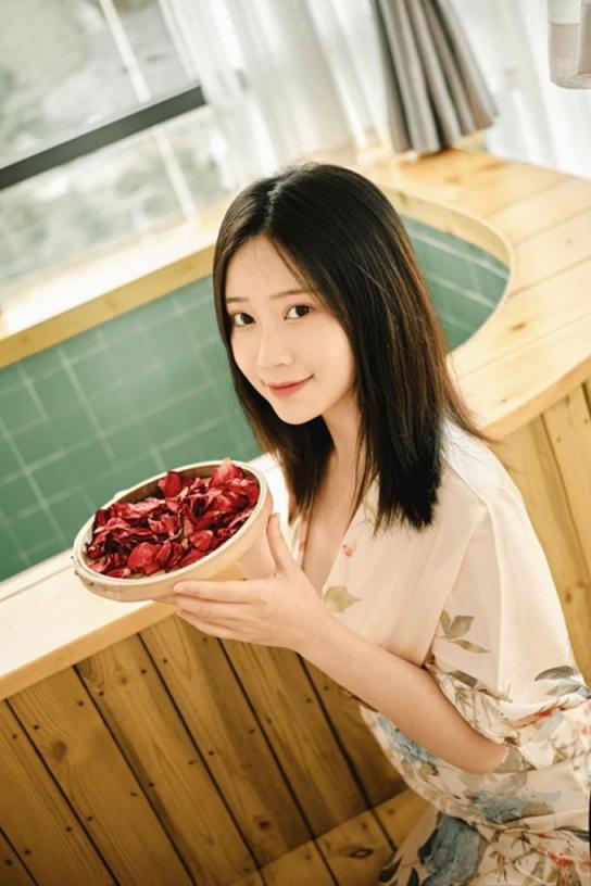 端庄美女 [28P]