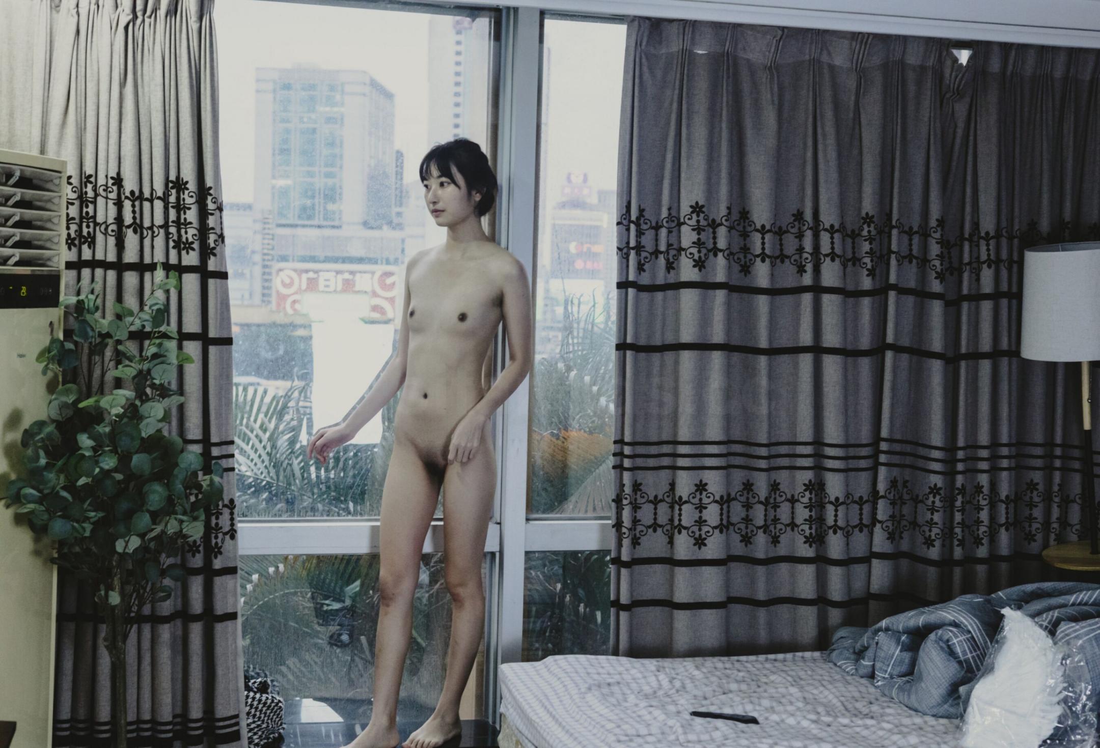 卖汲润丝袜的小乔