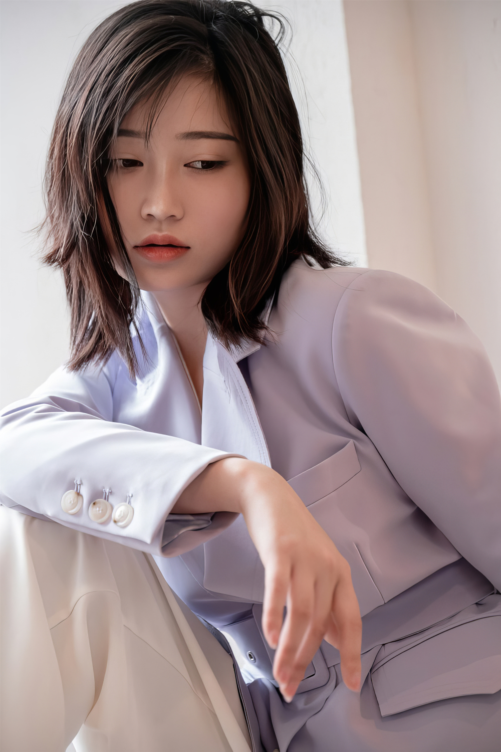 脱掉衣服白嫩完美的奶子方显 36p