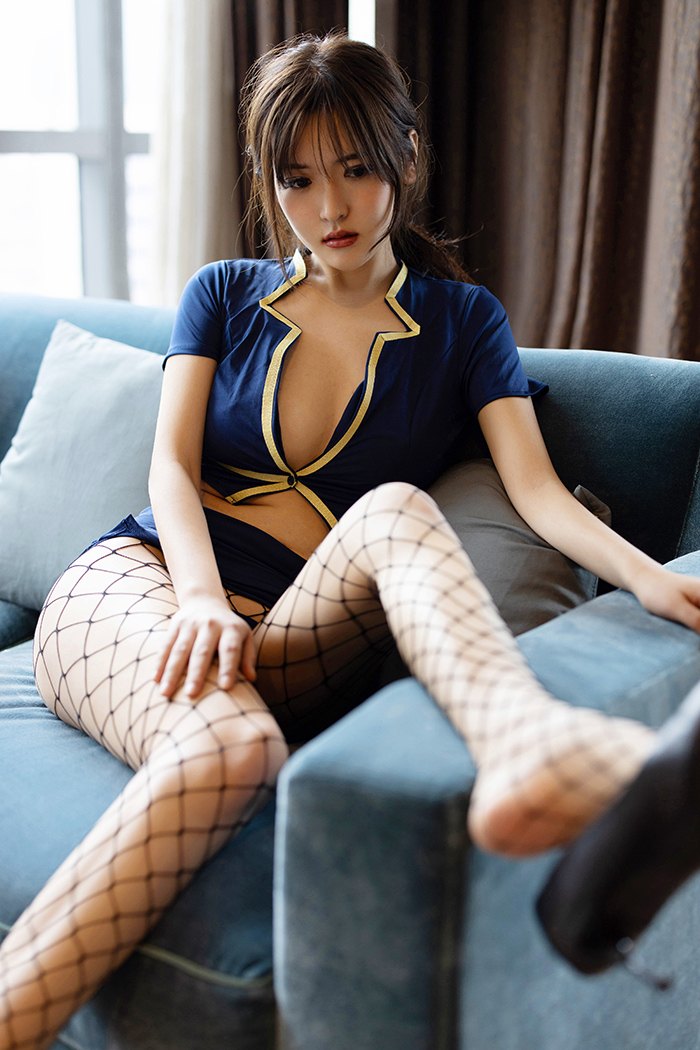 姿势妖娆